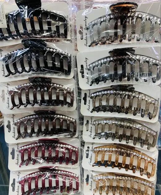 Claw clips · Pinzas de garra