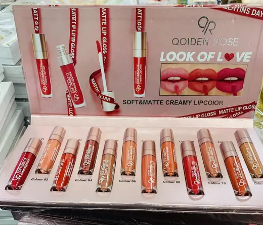 Creamy lip color set · Set de labiales cremosos