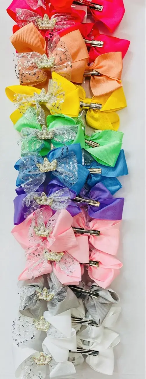 Rainbow crown bows · Moños arcoíris con corona